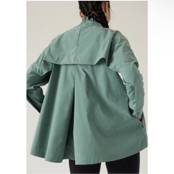 NEW Athleta Advantage Poplin Jacket Size Medium - Picture 3 of 14